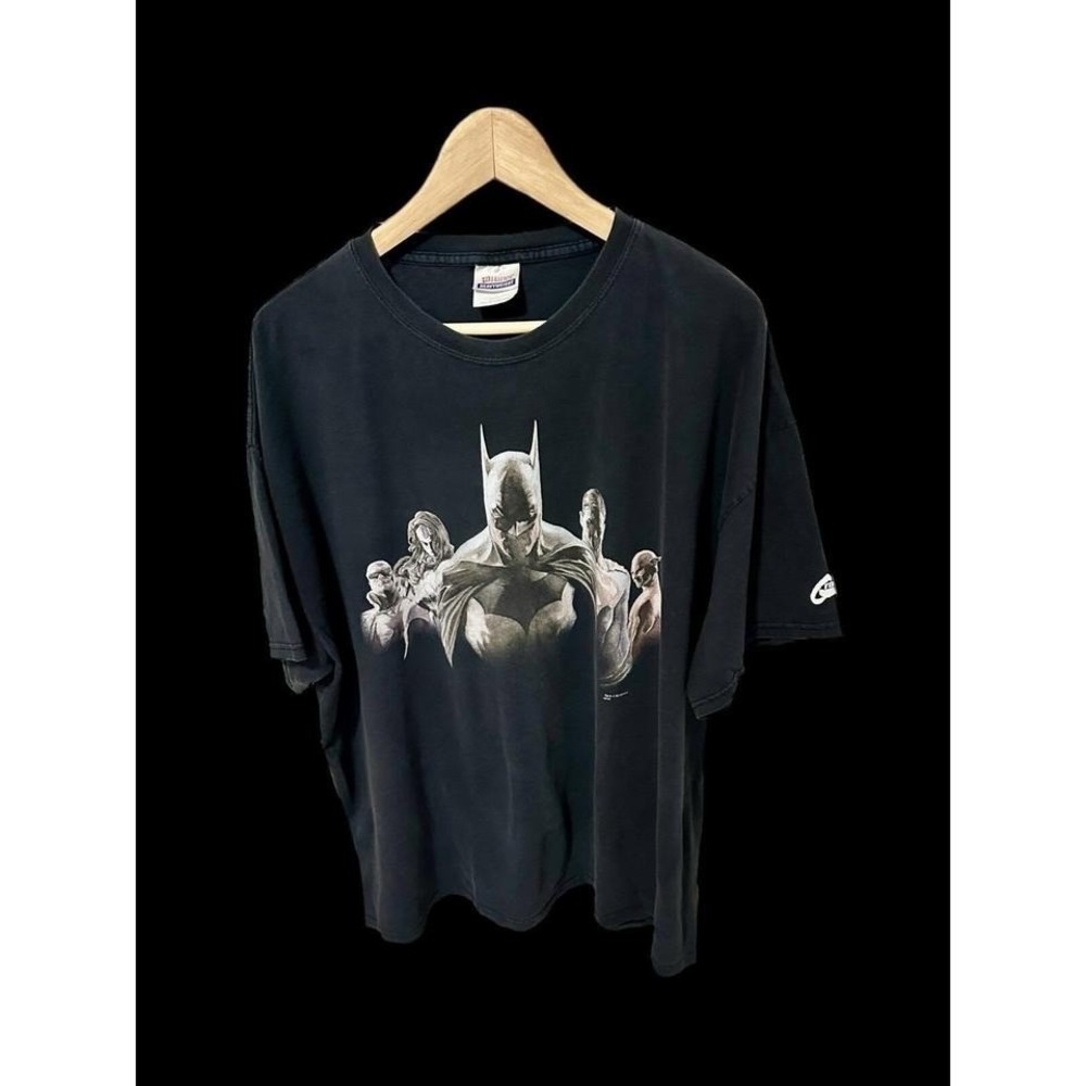 Graphitti Designs Batman VS. Superman XXL T Shirt Wonder Woman Black 90's Faded